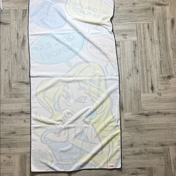 Asterix Pop Art Towel with Speech Bubbles - Picture 7 of 9